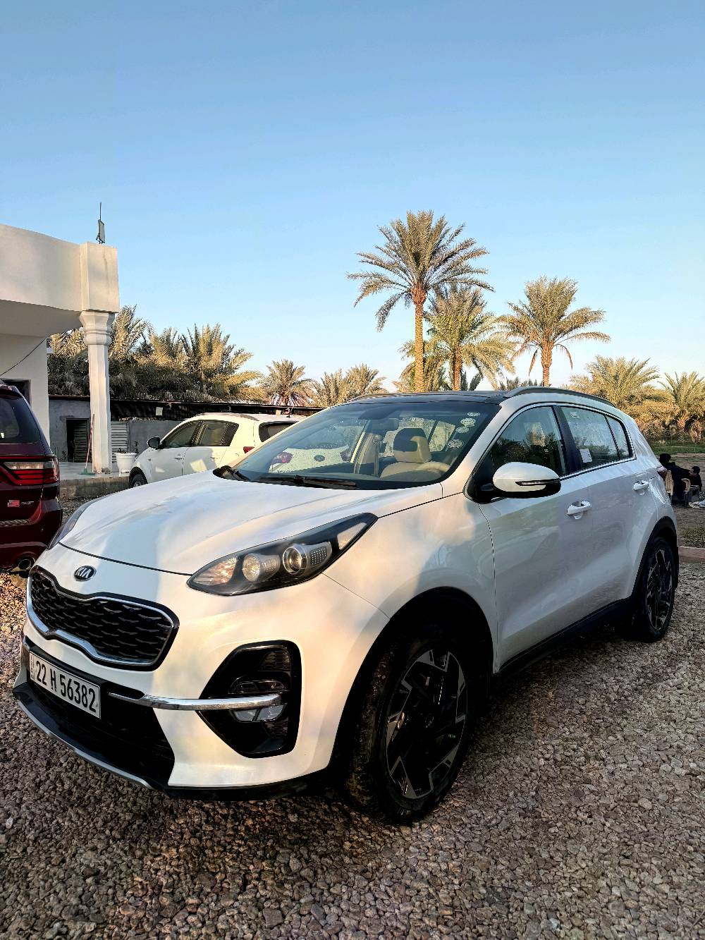 السلام عليكم
كيا سبورتج 2020 خليجي
ماشيه 76 الف بيها قطعتين بارد
 رقم اربيل بأسمي هزه ورقم وسنويه كله جديد تحويل ثاني يوم مواصفاتها بنوراما اشارة ترحيب كامره شاشه ٣ انظمة قياده قطعتين تبريد حساس تايرات مانع تزحلق داخل جلد سايد بريك بالرجل
محركها ٢٠٠٠ دوش السياره موجوده بالحله
سعرها ب١٩٨ وبيها مجال للتواصل واتساب او اتصال ع الرقم ***********