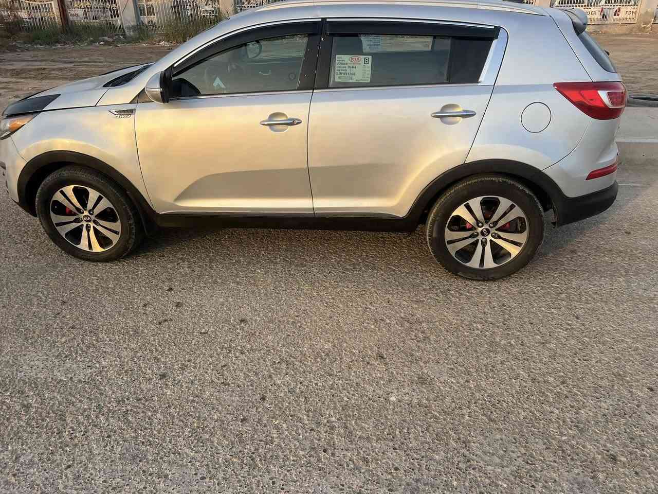 السلام عليكم سبورتج موديل 2013 كفاله من الضربه وحداديه ومكينه بسمي رقم بغداد أنكليزي سعره 125 قفل موبايل ***********
