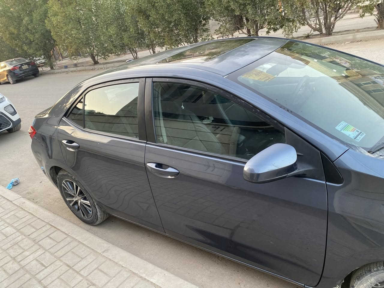 سلام عليكم كورلا 17 فول مواصفات وارد امريكي جايه من امريكا طخه بالدعاميه و بالعراق صار بيها طخه بالباب مال السايق و الجاملغ الي يمها و الباب الي وره باب السياق الطخه صارت من جوه و رجعت عالبارد بدون معجون فقط صبغ و القماره بيها اشويه جراد و الباقي كله كفاله كير و مكينه كفاله ممفتوح منهن شي السياره نضيفه و خير من الله رقم اسليمانيه سعر 135 و بيها مجال بسيط


**إذا كنت صاحب هذا الإعلان وتريد حذفه لأي سبب، رجاءا أرسل رسالة إلى الدعم الفني**