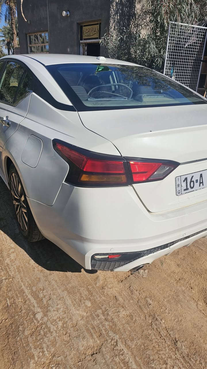 السلام عليكم
للبيع
نيسان التما 2023
فول مواصفات
وارد امريكي ضربتها شويه من الجاملغ الخلفي وتبديل قبق جنطه 
رقم معوقين
ماشيه 55 الف 
رقم التواصل 
***********
