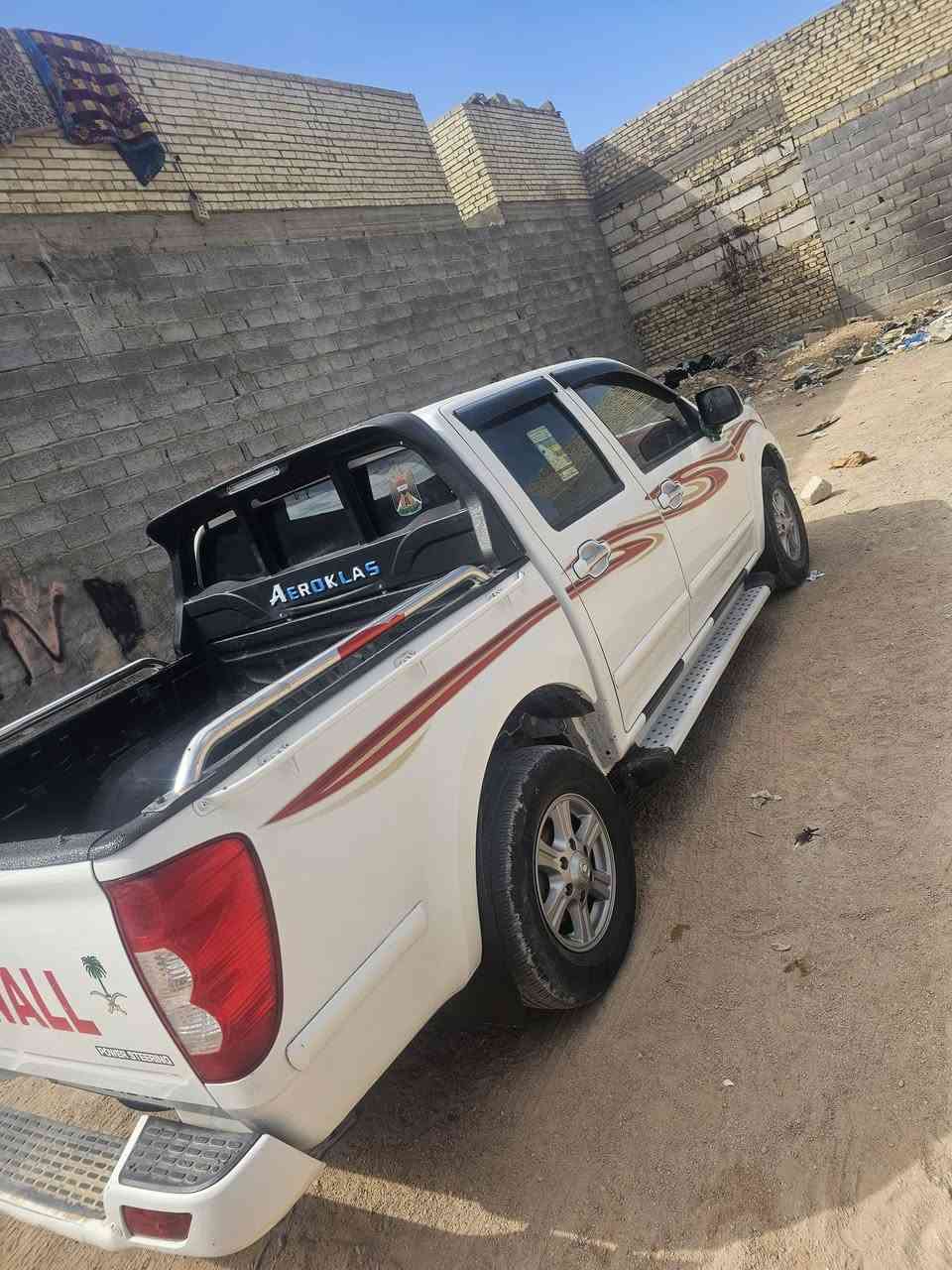 سياره البيع كريت ويل موديل2017رقم قادسيه انكليزي سنويته مجدده ال 2030 سياره مكفوله كفاله عامه من ضربه وتبديل وخياس محرك وكير شرط تبريد شغال تخم تاير حداديه جديده سياره مال جناي سعره 105وبيه مجال مكاني نجف رقم الهاتف ***********
