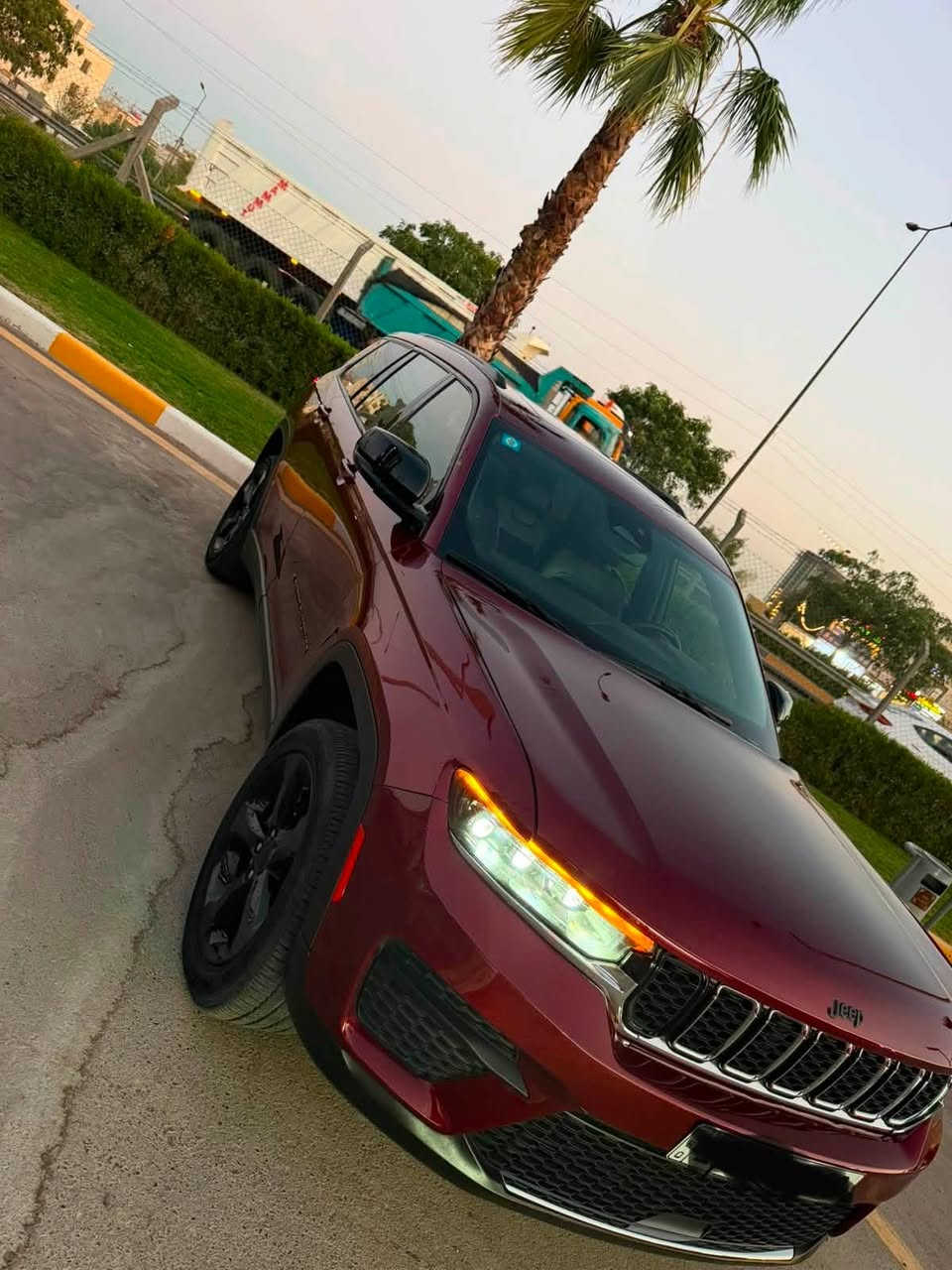 🚙 للبيع | جيب جراند شيروكي Limited

📍 الموقع: بغداد – الكرخ

✅ وارد أمريكي.
✅ حادث سابق: 4 قطع صبغ فقط.
✅ ماشية 20 ألف كم فقط.
✅ 7 راكب.
✅ فول مواصفات عدا البانوراما.
✅ فتحة سقف.
✅ كشنات جلد كهربائية.
✅ بصمة وتشغيل ذكي.
✅ شاشة كبيرة وتحكمات كاملة.
✅ داخلية جلد ومخمل بحالة الوكالة.
✅ السيارة بحالة ممتازة، بدون أي نقص، وجاهزة للاستخدام.
✅ باقي مواصفات الـ Limited المعروفة.

💰 السعر: 265 ورقة قابل للتفاوض للجادين.

📍 الموقع: بغداد – الكرخ.

📞 للتواصل: ***********

.
