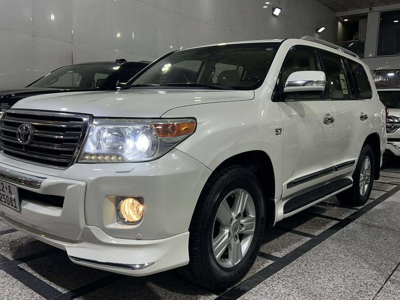 السلام عليكم تويوتا لاندكروزر (2013)VX.R 5.700 رقم اربيل بسمي سياره جاهزه من كلشي
فول موصفات كشرن تبريد خزن ميموري باب خلفي كهربائي
***********
***********
