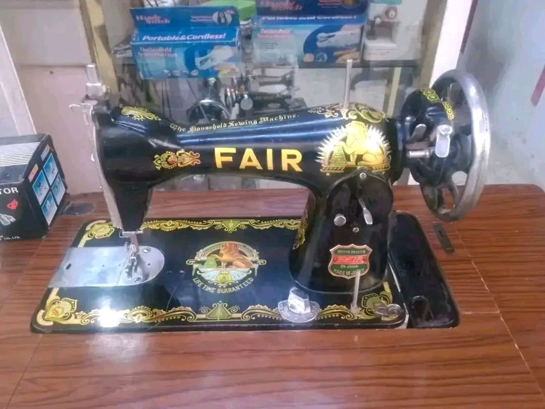 مكينة اسد ياباني من قديمات الاصليه مكينة بلاديه برغي ما مفتوح منها مال بيت حتى ماطور ودواسه ياباني الاصلي السعر 110 قفل تشتغل كهرباء ورجل العنوان بغداد القاهرة متوفر توصيل 🚗


**إذا كنت صاحب هذا الإعلان وتريد حذفه لأي سبب، رجاءا أرسل رسالة إلى الدعم الفني**