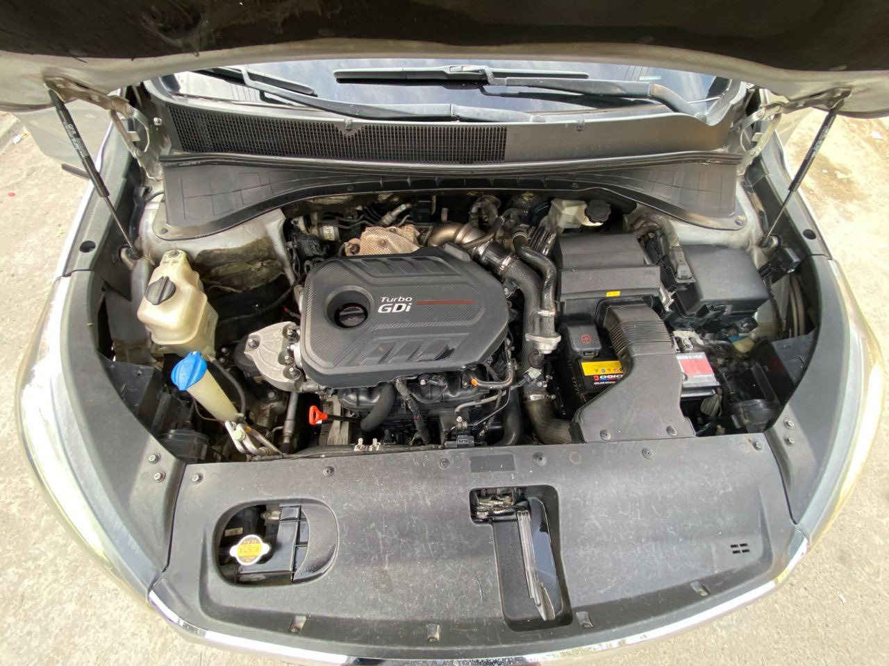 السلام عليكم 
 كيا سورنتو  2016 EX
محرك 4 سلندر تيربو  بدون محسن
من امريكا كلين تايتل
ب عراق صار كم قطعه بيه (بدون دواخل) بيها سونار 
دفع رباعيAWD 
3 أنظمة قيادة
بصمة
كرسي كهرباء للسائق 
كراسي نظام تدفئة 
مرآه تعتيم ذاتي ECM

شاشة تدعم Apple CarPlay + Android Auto
نظام ترحيب 
تحكم ستيرن
تبريد قطعتين
يدات نيكل مع قفل مركزي( رقم بغداد بأسمي)
مكاني بغداد الكرخ السعر 139 وبيها شي بسيط 
للتواصل *********** واتساب
