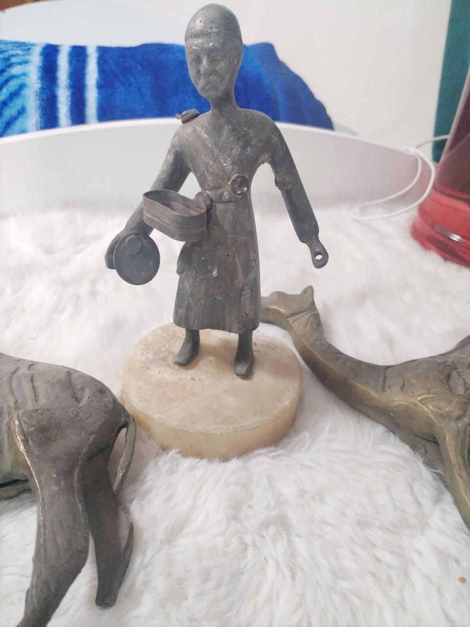 نحاسيات للبيع بس الصنم يمكن مو نحاسي ثكال كولش بغداد حي الجهاد جملين ب٨٠ وتمثال اذا مو نحاسي تاخذو وياهن


**إذا كنت صاحب هذا الإعلان وتريد حذفه لأي سبب، رجاءا أرسل رسالة إلى الدعم الفني**