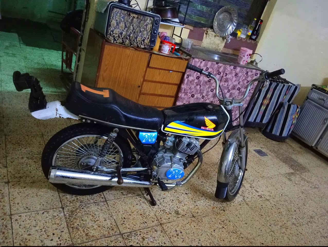 السلام عليكم ماطور بارت99999 تحريك معدل نار عربانه ستيل اكزوز نامه ايسر حي البكر السعر 300 وبيها مجال بسيط شراي اتصل***********
