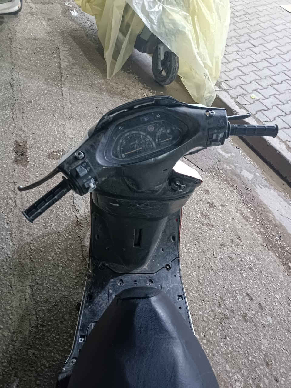 فراشه فحل جاهزه للبيع محرك مجفت قبل سبوع سلف هندر لايت اشاير هورن بريكات دبلات لايت ك تمام سعره 260 نجف حي السلام ***********
