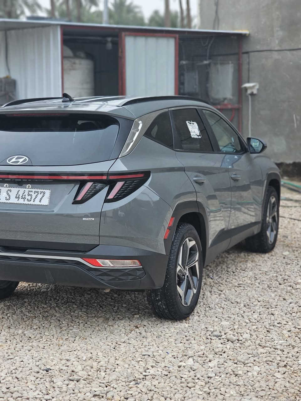 توسان للبيع رقم بغداد الجديد حادث جداً خفيف بونيد صبغ وجاملغ ايسر بارد فقط فول مواصفات  فتحةسقف جنطه كهرباء رادار كشن جلد كامره دواره كشن كهرباء شاشه دجتل ويل 19 وبعد بيها مواصفات مكانه بابل بكرلي رقم صاحب السياره ***********  أني مكلف بالنشر
