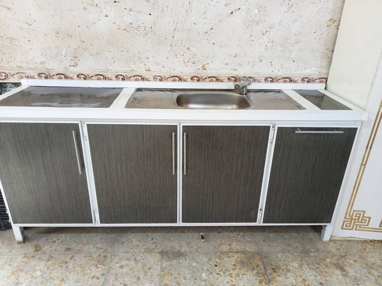 للبيع طباخ شغال سعره ١٥٠ فقط الباب وسنك سعره ١٣٥


**إذا كنت صاحب هذا الإعلان وتريد حذفه لأي سبب، رجاءا أرسل رسالة إلى الدعم الفني**