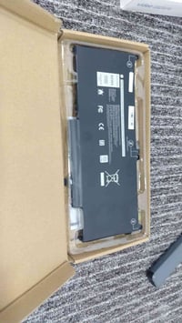 بطارية ب 20 للتواصل 07901501877 يوجد توصيل جميع انحاء العراق