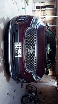 كيا سورنتو موديل 17 موارد امريكي ماشيه السياره 100الف كيلو متر حادث جا...