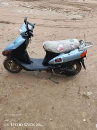 دراجه سيام ياباني للبيع دراجه بيها خيط دخان كهربائيات كلها جاهزه تاير ...