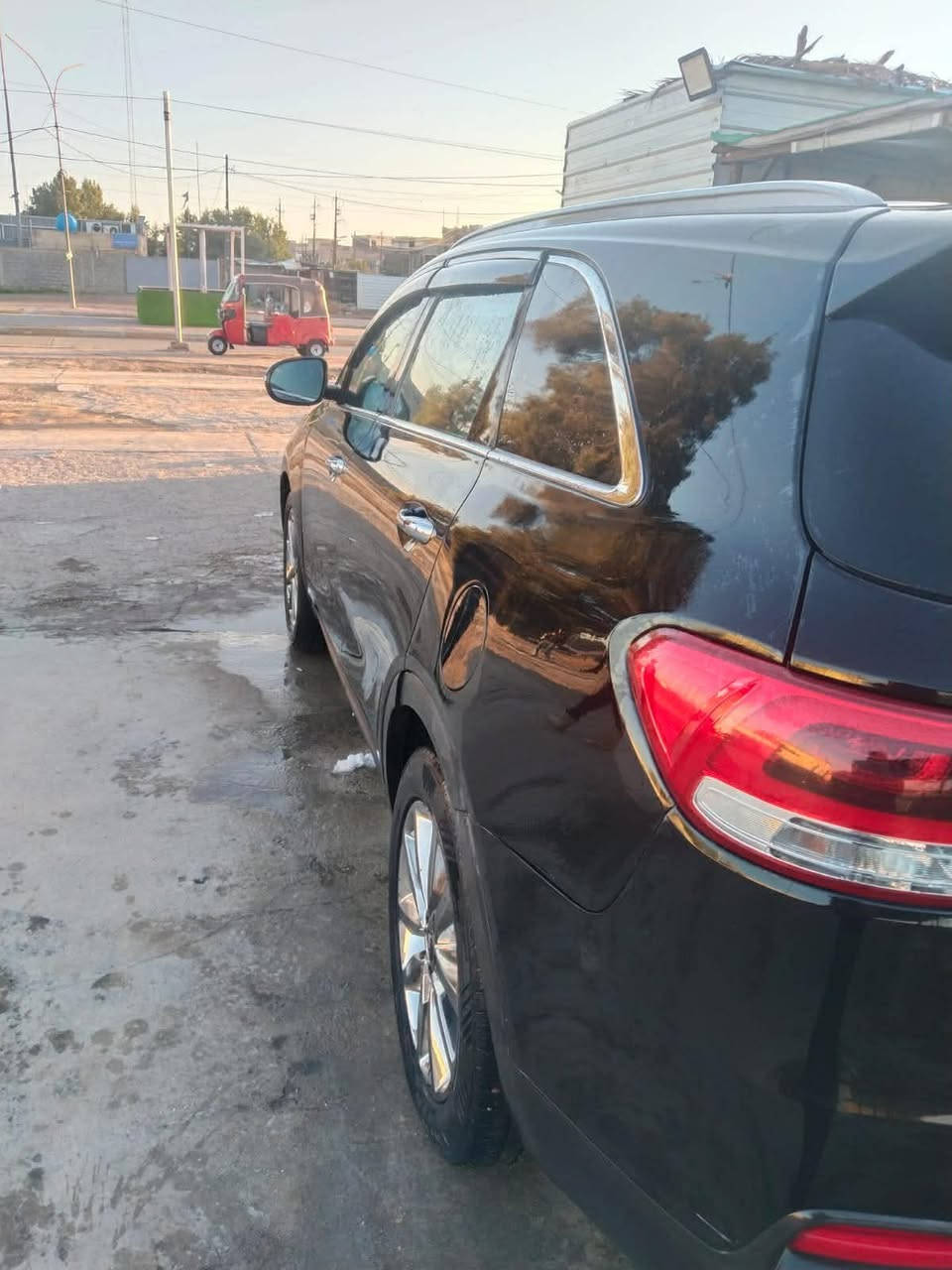 السلام عليكم البيع كيه سورنتو موديل ١٦ بسمي السياره تحويل ثاني يوم ٦ سلندر ٧ اراكب حادث جاملغ وبنيد سعرها ١٤٥ وبيها مجال مكان السياره بغداد المحموديه *********** بي واتساب
