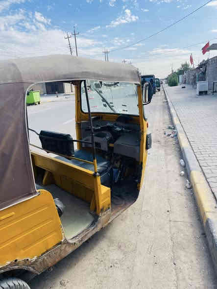 عليكم 
تكتك موديل 17  شهر 3 
مرقم بغداد نكليزي تحويل ثاني يوم 
تكتك معمره تعمير درجه اولى يراد فقط تصبغ وتطلع للشغل بيها 
تكتك مكينه 20 
تخم تاير جديد جواها 
سلف جديد ضفيره اماميه باتري جديد 

مكاني واسط قضاء الصويره 
السعر مناسب الي يريدها يجي خاص او يتصل 

          (((((((( ***********)))))))))))
مكاني واسط قضاء الصويره الي موشراي لا يراسل ولا يتصل فدوه رحتلكم
