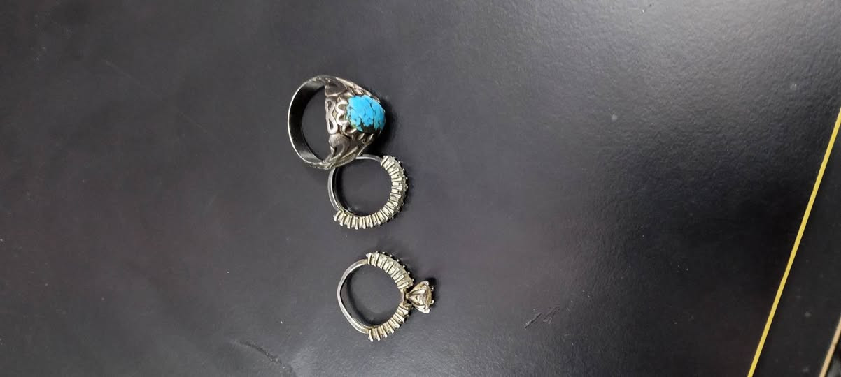 ***********سلام عليكم شباب فضه 14 اغرام  ابيع ب3500 حجر اصليه
