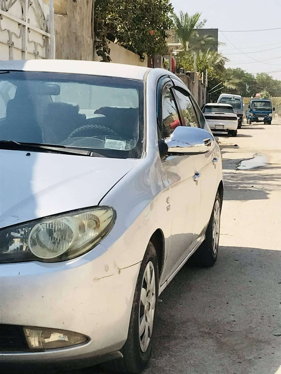 السلام عليكم سياره افانتي للبيع موديل 2007 كير محرك حاويه تبريد جديد تخم تاير رقم بغداد السيارة بسمي السعر 95وبيها مجال اتصل وبيك خير ودلل رقم الهاتف ***********
***********
