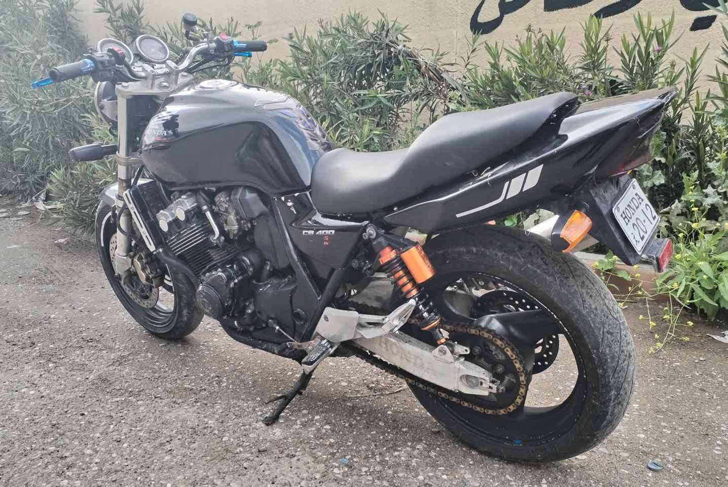 CB400
محرك كبس مامفتوح موديل 2000
كهربايى كوله شغال اى عيب مابى
للبيع سعره سعره 10 أوراق
مكانى كركوك
***********
