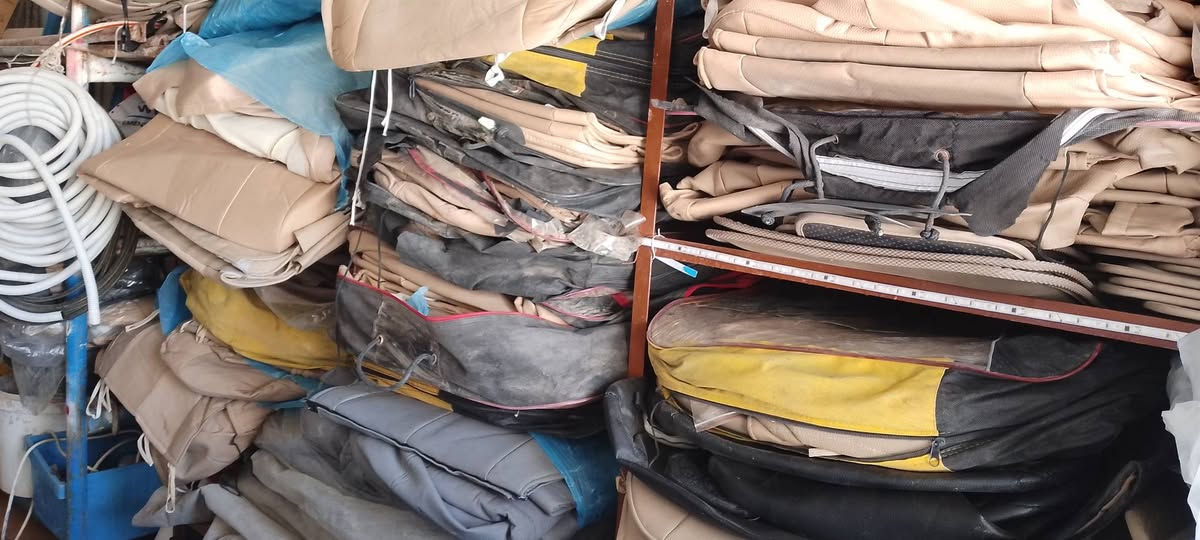 تغليف كشنات ودوسات ارظية
كامري هونداي توكسن النترا كورلا سبورتج

***********
