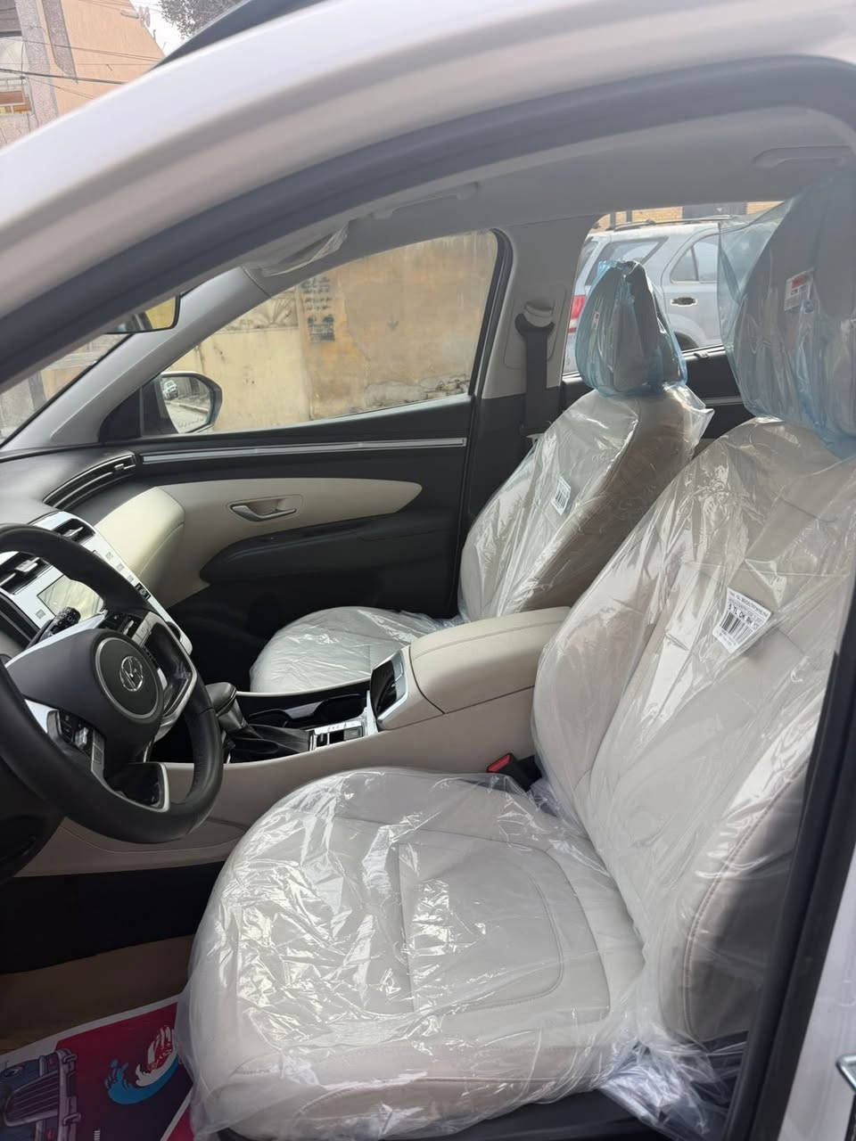 توسان 2024 خليجي
ضمان شركة الاولى بعدها بلضمان 
ماشية 16فقط 
جديدة كلش مكفولة 
رايدها ب218$ وبيها مجال حك الجية 
رقم بغداد باسمي شخصياً
مكاني بغداد البلديات ***********
