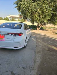 كورلا 2025 شكل الخليجي  موصفات سيارة  جلد اسود فتحة  ماشية 15 ألف  سيا...