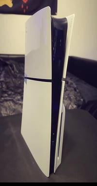 بلي 5 سلم للبيع وي جوستك حساب بلس سنه كامله سعر 350 الف الرقم تواصل  0...