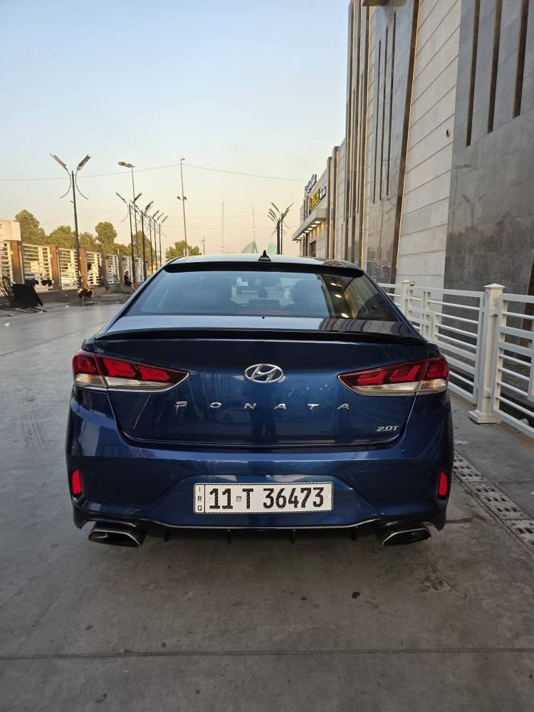 هونداي سوناتا 2019 تيربو (Limited 2.0T) - فول مواصفات
​
​المحرك: 2.0L تيربو (قوة 245 حصان).
​ناقل الحركة: أوتوماتيك 8 سرعات.
​ماشية: ٦٥ ميل.
المواصفات:
​فتحة سقف بانوراما.
​كراسي جلد (تبريد وتدفئة).
​شاشة كبيرة (Apple CarPlay / Android Auto).
​نظام صوتي Infinity.
​رادار، كشف نقاط عمياء، وتنبيه خروج عن المسار.
​بصمة تشغيل وبصمة أبواب.
​رينجات 18 إنش رياضية.

​وارد أمريكي (فول مواصفات).
ضربه خلفية و شويه جاملغ الخلفي على البارد 
​السيارة بحالة ممتازة وجاهزة للاستخدام.
​السعر: [١٣٥ وبيل مجال قليل]
للتواصل: *********** واتساب بغداد, العراق
