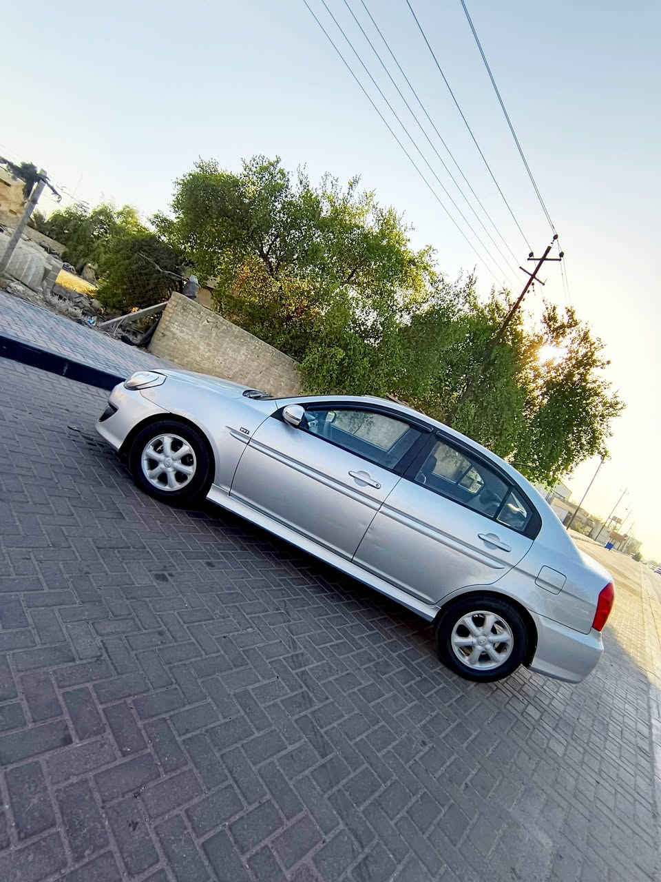 السلام عليكم اكسنت ٢٠١٠ دبدوب محرك ١٦٠٠ مو ١٤٠٠ فول عدى الفتحه بسمي بغداد انكليزي
سنويه لغاية ٢٠٣١ سياره كلش نظيفه مال بيت وجاهزه من كلشي كير محرك صدر تبريد ثلج تخم تاير قبل اسبوع باتري كهربائيات خير من الله صيانه كله ب الشركه دهن وفلاتر وادامه الياخذهه يدعيلي لان محافظ عليهه مواصفاته حلوه داخل جلد مطعم لونين بلاد شاشه تاب كامره خلفيه وحساس خلفي بلاد تحكم ستيرن جهتين بلاد تبريد شاشه تدفئة مقاعد بلاد مري شفط دبل ايرباك تجي دشبول وستيرن ميجي باقي الفئات سويجات (٢)
بيهه صبغ مقدمة البنيد ماشر ب السونار وهلال جاملق خلفي السعر 88 وبيهه مجال بسيط عنواني كربلاء
 ***********
***********

