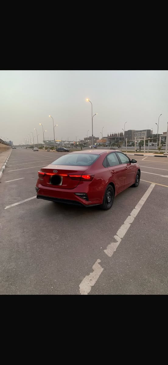 إسلام عليكم سيراتو 2020 خليجي كفاله عامه مكينه وكير وحداديه  وتبريد مكفولات مكينه 1600 دوش بلاديه ما مفتوحه رقم أربيل بسم شركه تحويل او وكاله حاضر سنويه منتهيه قبل أربع اشهر انتهت سياره جاهزه من كل النواحي 
السعر 133 مكاني بصره 
رقم ***********
