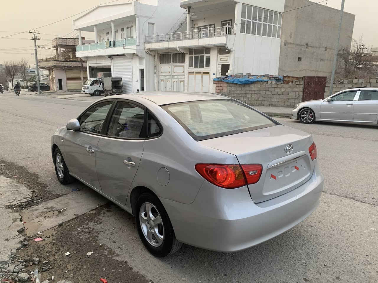 (بەناوی خوای گەورە) هۆندا ئاڤانتی ٢٠٠٩  بڕاوەیە مەکینەی ١٦ دکشن بەرز فوول بێ سڵاید هیتەر ڤۆلیۆم تەبریت لەمس ئاوێنە ئەخەوێ بەردی ئەگزۆزی تیایەبێ حەیبوو حارە گێرو مەکینە بێ حەیب ساردوو گەرمی ئیشەکات دەحموو لێدراوی نیە سەخفی بەشرت سحری ٤٧ گەڵا :::::***********:::::::شوێن قەڵادزێ
