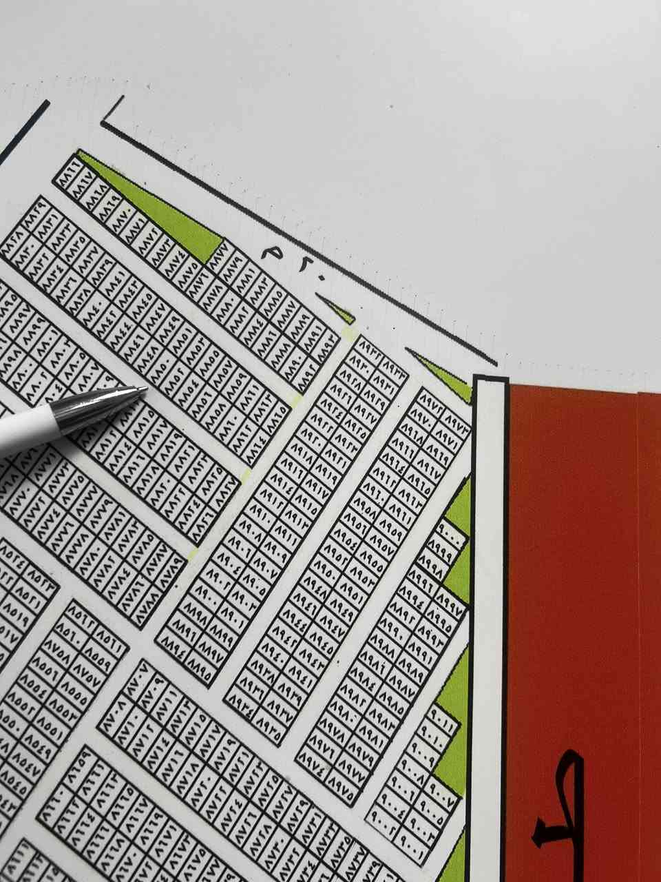 قطعة ارض للبيع قرب شارع 20 والشارع العام كل التفاصيل موضحة بلفديو رقم القطعة 8850  مقاطعة 2/10 بنص البناء مثل ماموضح گدامكم ، للأستفسار أكثر واتساب ،***********
