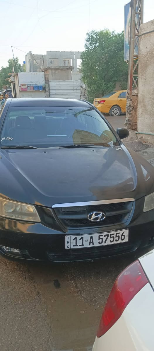 السلام عليكم 
سوناتا موديل 8 امريكي مكينه 6 مكفولة حادث باب السائق والباقي كله ليبل واحد مكينه وكير مكفول صدر جديد تأير جديد تحكم ستيرن شاشة فتحة سقف تبريد مكفول
بغداد بسمي السعر 83 بيها مجال 
***********
