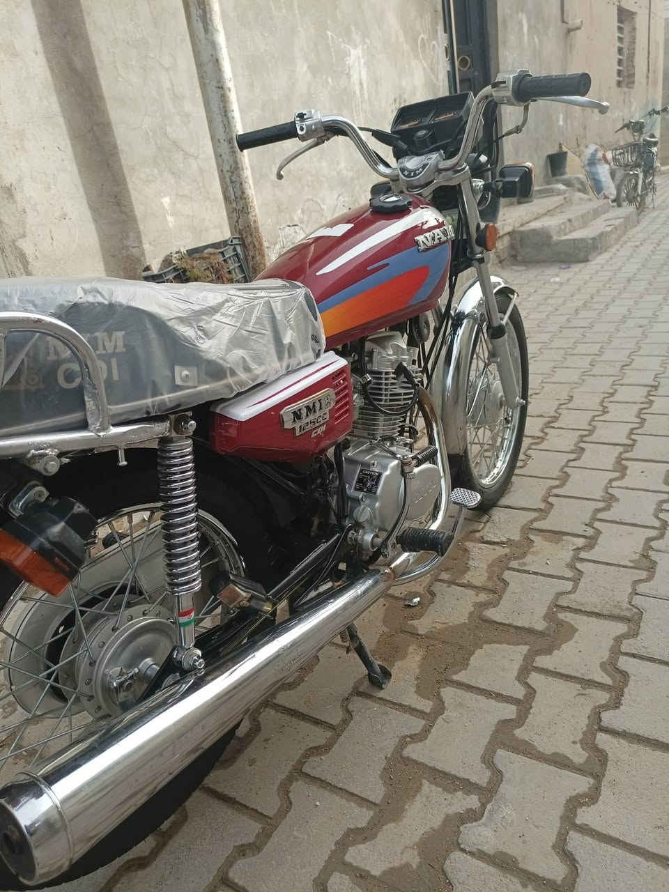 السلام عليكم 
نامه للبيع امتياز موديل 25 شبه شلامجه شاصي رفيع  دراجه نضيفه وحلوه صارله 3 اشهر من طالعه معرض مكاني كربلاء طويريج السعر خاص او اتصل ع الرقم ***********
