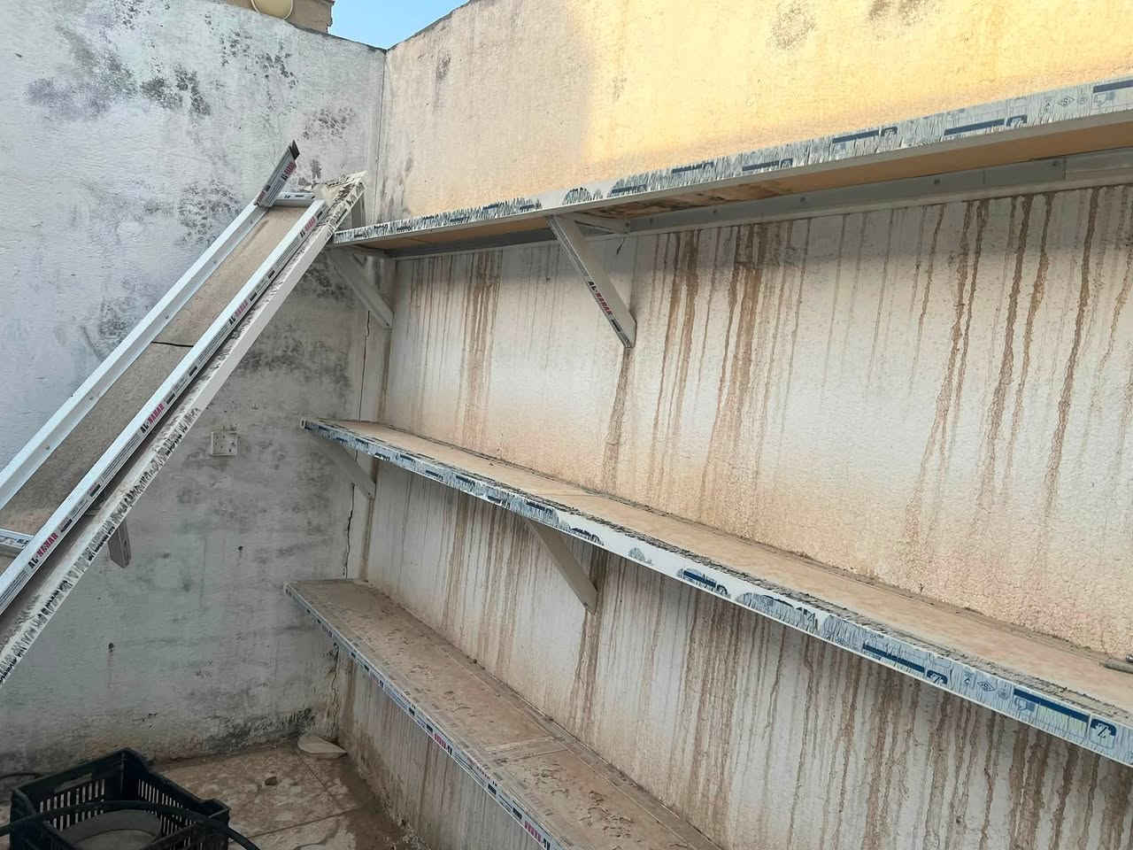 باب محل للبيت او رفوف ٥ لواح كل لوح ٣ متر باب محل شاهد  الله جديدات  سعر مناسب واتساب ***********
