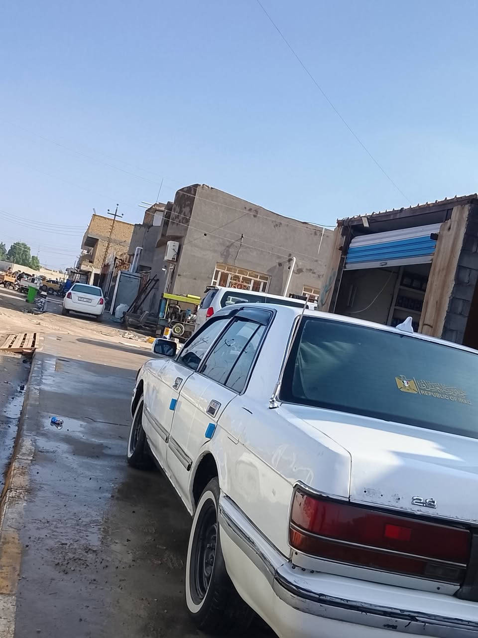 سلام عليكم ورحمه الله للبيع سيدان 1990 مكفوله كير ومحرك سياره خير من الله كشرتها نضيفه سياره محترمه سعرها خاص *********** لامو شراي لا يدخل خاص يتعب نفسه
