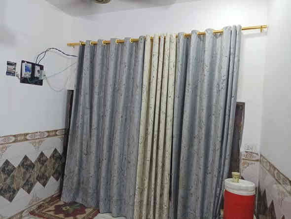 بيت للبيع المساحه 100 السعر 17 موقع البيت حي الزهراء على شارع الشريفات ***********
