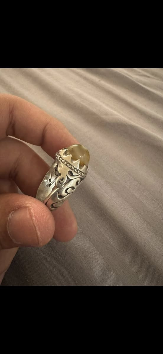 السلام عليكم … للبيع عقيق يماني قديم و سليماني و حلقة كلهن فضة 925 السعر 115 مكاني بغداد بوب الشام و ماعندي توصيل


**إذا كنت صاحب هذا الإعلان وتريد حذفه لأي سبب، رجاءا أرسل رسالة إلى الدعم الفني**