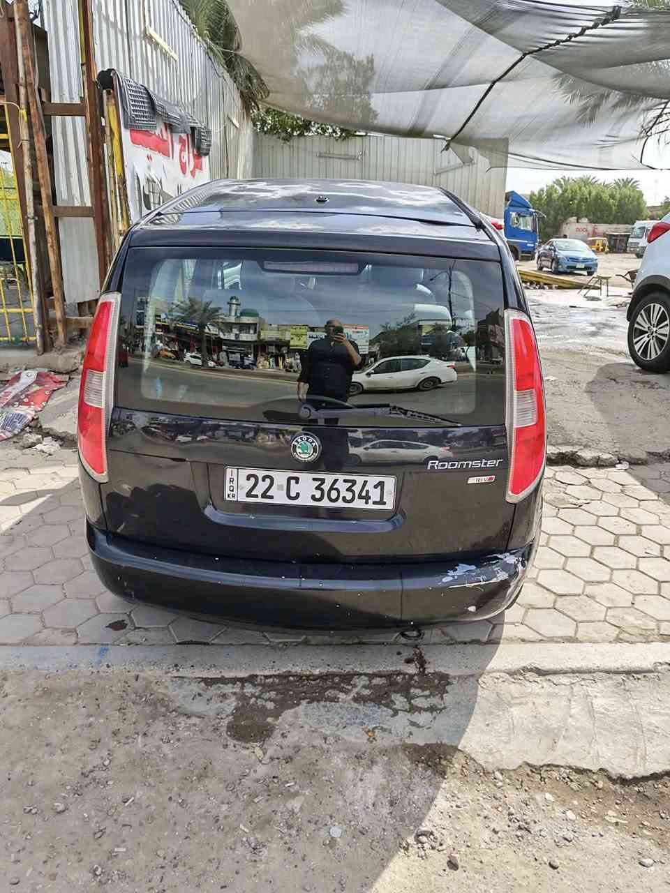 السلام عليكم سياره سكودا 2013 سياره جديده ناعمه محركهه الف وستميه كير اوتماتيك سياره جاهزه وحلوه رقمهه اربيل بكان السياره بغداد لشراي يتصل على هاذه الرقم ***********
