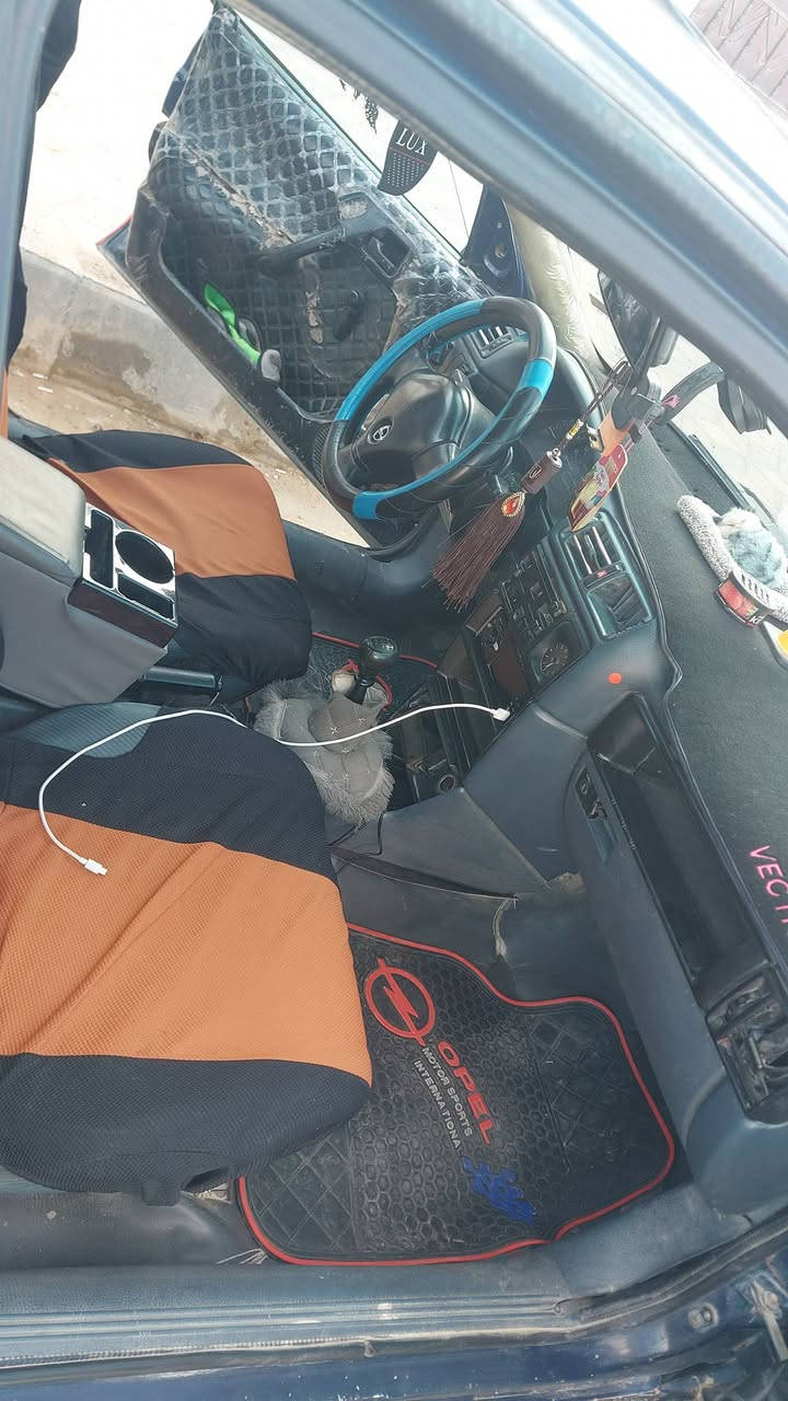 فكتره  موديل 1992
رقم كركوك  محرك 16 سياره نضيفه شوف العين مكانها تكريت راعيها الشرعي  كركوك الشورجه وبو الوكاله العامه يمي   سنويه 2027  

اني مو صاحب السياره رقم صاحب السياره ***********  غير موجود ع فيس
السعر 35 وبيها مجال
