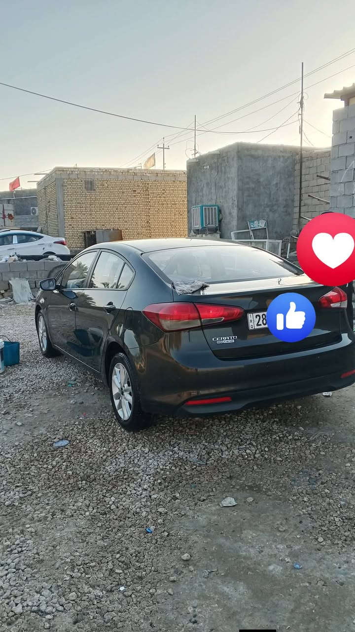 للبيع سيراتو موديل 2017خليجي مكفول كفاله عامه
 ما عده الجاملغ الامامي رش ول باقي 
  مكفول كفاله عامه 
كير محرك1600 مكفول
 بسمي مداور ثاني يوم
 نص فول
 حساسات امامي خلفي
 حساس اطارات
 ويل كب
 تحكم استيرن
مانع انزلاق
 اشاير بل مري 
داخل لونين تخم تواير جدد 
السعر 126الاستفسار ***********
