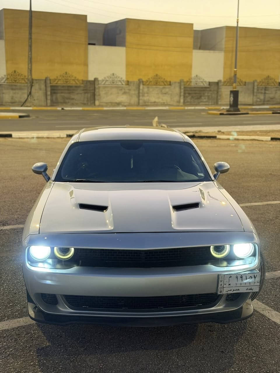 السلام عليكم جالنجر موديل 2020 بدون حادث وارد كندي بيها نص الجاملغين الامامي صبغ  وبيعا بارد كلش قليل ماشيه140 الف كيلو  ونفس الي بالسونار نقصها حداديه اماميه بس  بـ160 وبيها مجال مكانها بغداد السيديه شارع الاثاث 
والي تعجبه يشلع عيوني بدون مراوس 
***********
