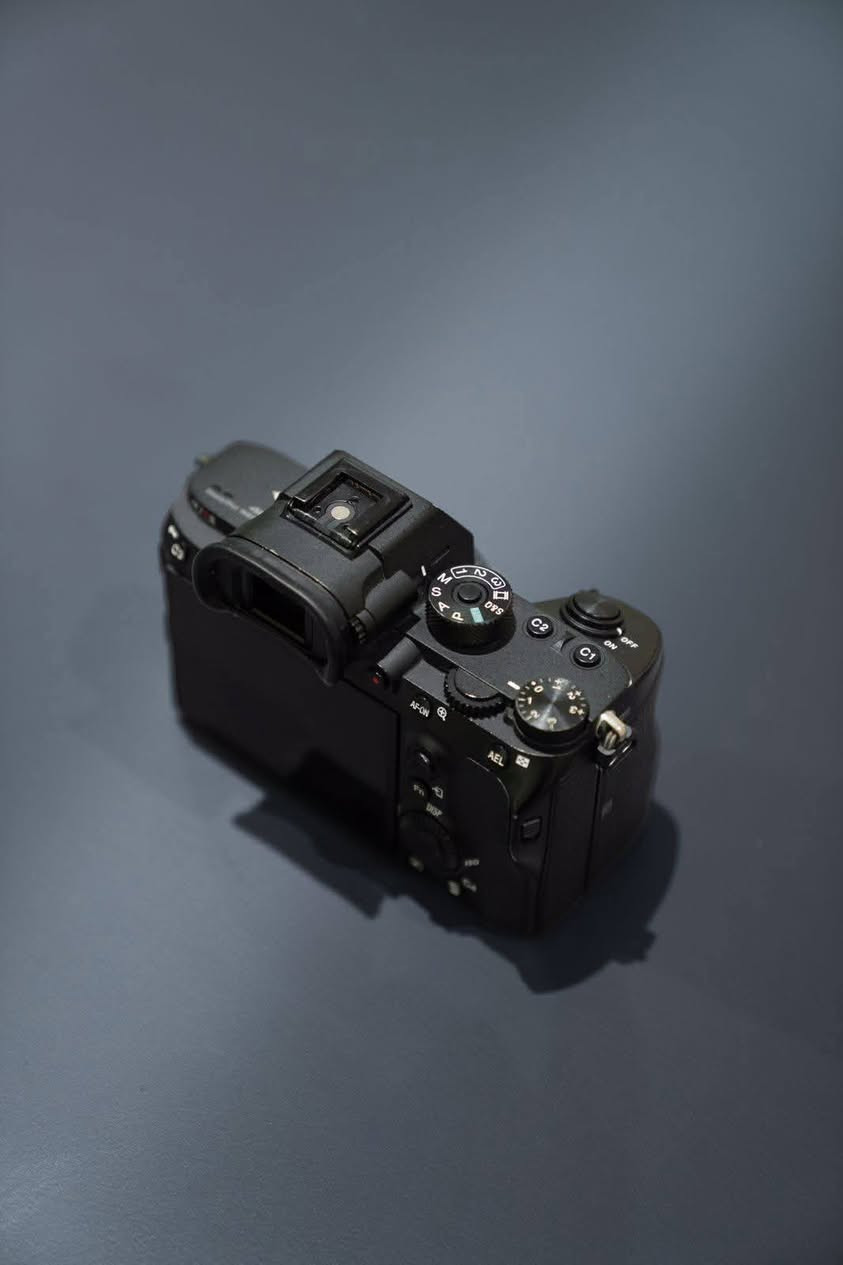 كامرا SONY a7r3  كامرا نضافه 99%  
استخدام فيديو فقط 
مع عدسة.  Tamron 28-75 f2.8

بغداد شارع فلسطين ***********

