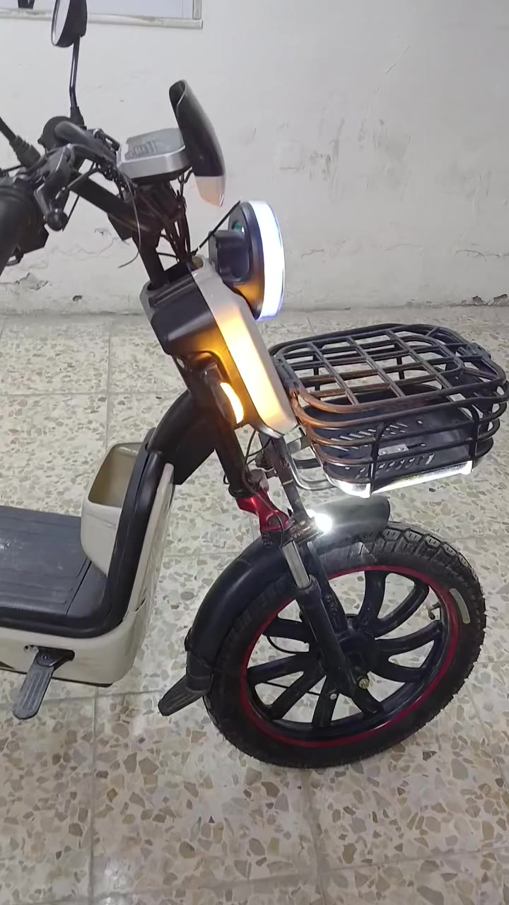 السلام عليكم
دراجة شحن فول مواصفات
جديده صار سبوع من ماخذها
سعر 500 وخمسين 
بغداد جسر ديالى القديم


**إذا كنت صاحب هذا الإعلان وتريد حذفه لأي سبب، رجاءا أرسل رسالة إلى الدعم الفني**