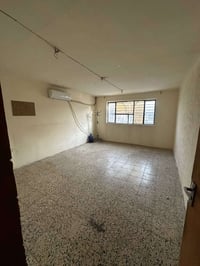 #للايجار____في____السيدية بيت مساحة 120م نظيف   يحتوي على ثلاث غرف  نو...