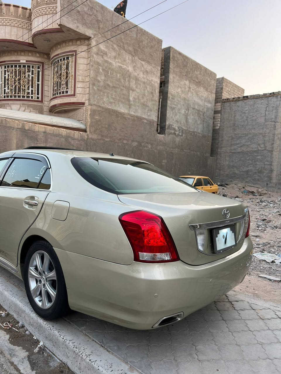 ماجسته مديل ١٢ مكفوله كفاله عامه من ضربه وصبغ وكص بعدهي بريحة الشركه اذا اشرح المواصفات لازم جريده شكو مواصفات ابالك بيها فول الفول كله شغال كبل تروح ترقم مكانها بلناصريه سعرها ١٢٠ بيها شي بسيط حك الجيه ***********
