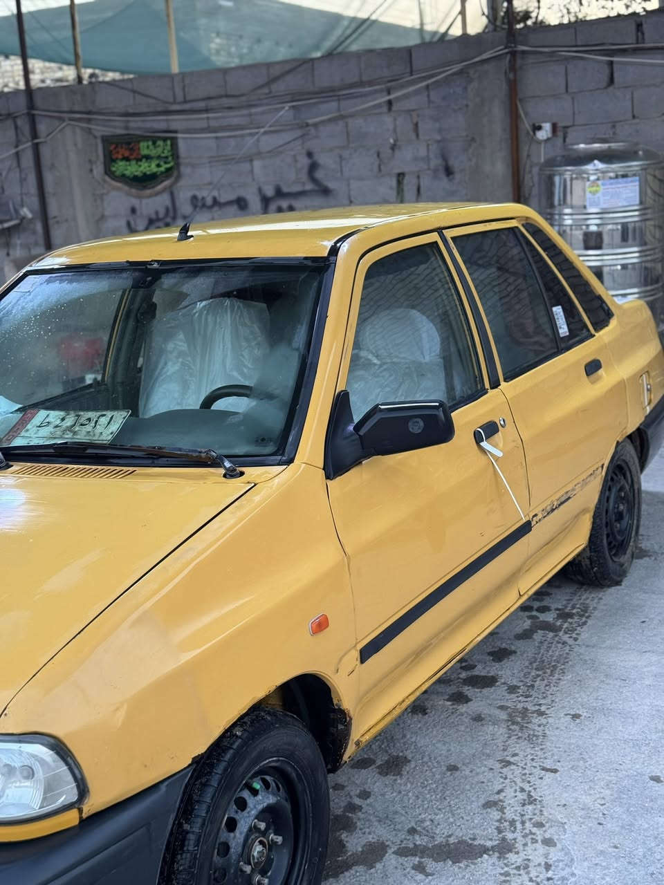 سياره سايبة للبيع موديل 2011السيارة كاملة مكملة رقم بغداد ومصفرة هية أو غرامات
مكينة أو كير مكفولات تبريد أو تدفئة جاهزة تخم تاير السيارة كاملة مكملة 
سعرهة 28 ورقة أو بيهة مجال 
مكاني بابل حله بكرلي 
رقمي ***********
