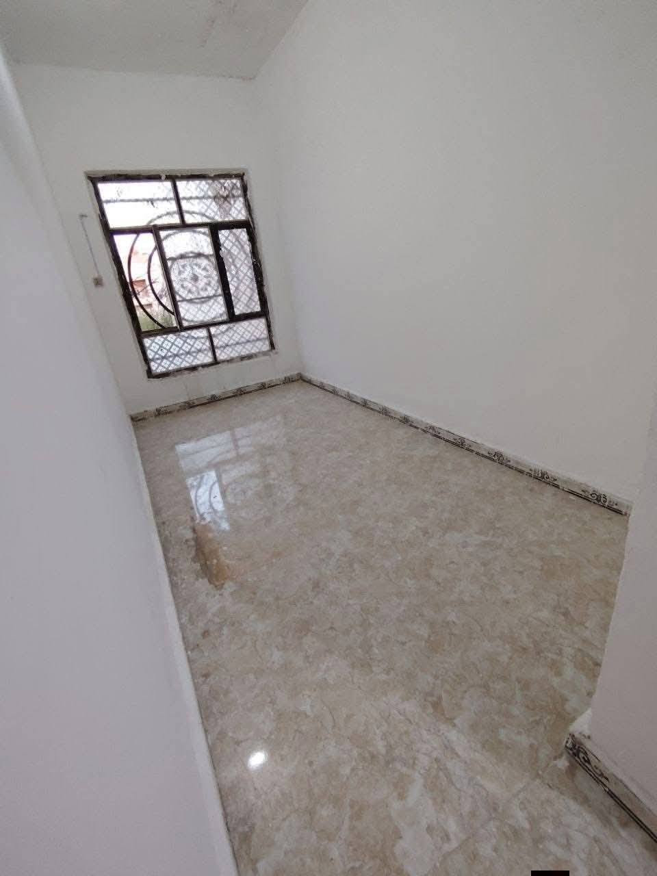 🏡 #دار_للبيع – فرصة مميزة للسكن والاستثمار

📍 الموقع: حي الحضارة – خلف هايبر الريان – مقابل منتزه
📐 المساحة: 120 متر
🏢 البناء: طابقين (كونكريت مسلح)

✨ تفاصيل الطابق الأرضي:
• استقبال أنيق
• صالة مريحة
• غرفة نوم
• مطبخ
• صحيات

✨ تفاصيل الطابق الثاني:
• غرفتين كبار
• غرفة صغيرة
• صالة عائلية

🌟 مميزات العقار:
✔ موقع هادئ وقريب وتتوفر فيه الخدمات
✔ مناسب للعوائل
✔ فرصة استثمارية ممتازة

━━━━━━━━━━━━━━━
📞 للاستفسار والحجز:
📲 ***********

🏢 مكتب علاء الخالدي للعقار
📍 الديوانية – حي الفرات – شارع الصب

━━━━━━━━━━━━━━━
#عقارات #بيع_وشراء #بيوت_للبيع #استثمار_عقاري #الديوانية #فرص #عروض #العراق #حي_الحضارة #مكتب_علاء_الخالدي
