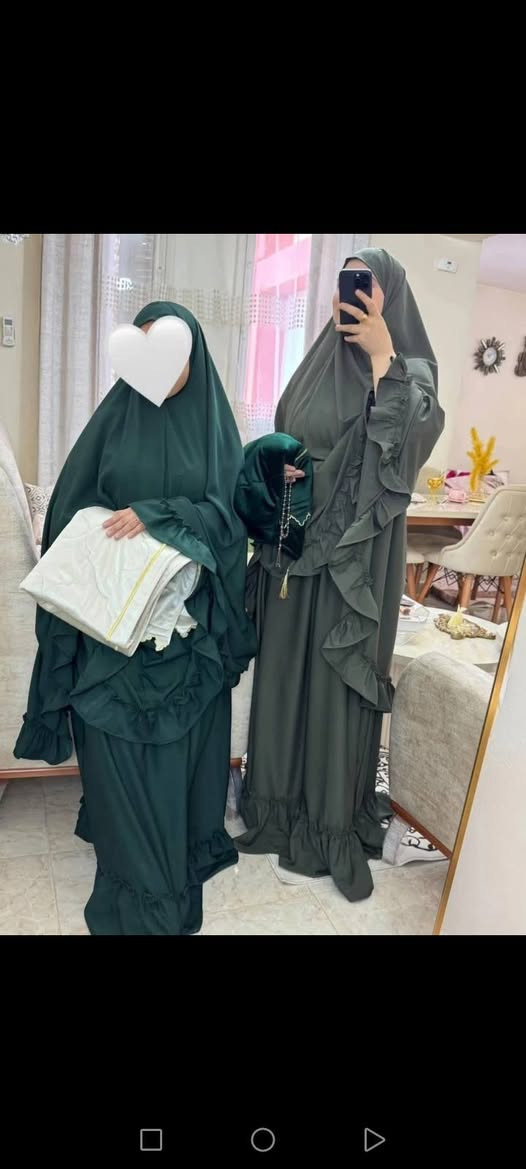 محرم صلاه قطعتين يجي قماش للن
محرم الحشمه 
يوجد توصيل متوفر جميع الالوان


**إذا كنت صاحب هذا الإعلان وتريد حذفه لأي سبب، رجاءا أرسل رسالة إلى الدعم الفني**