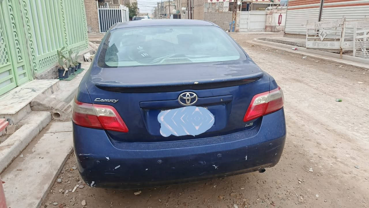 سلام عليكم من رخصة الادمن كامري بغداد ٢٠٠٩ مصبوغه حزام لون ازرق باسمي مكاني بغداد ***********
