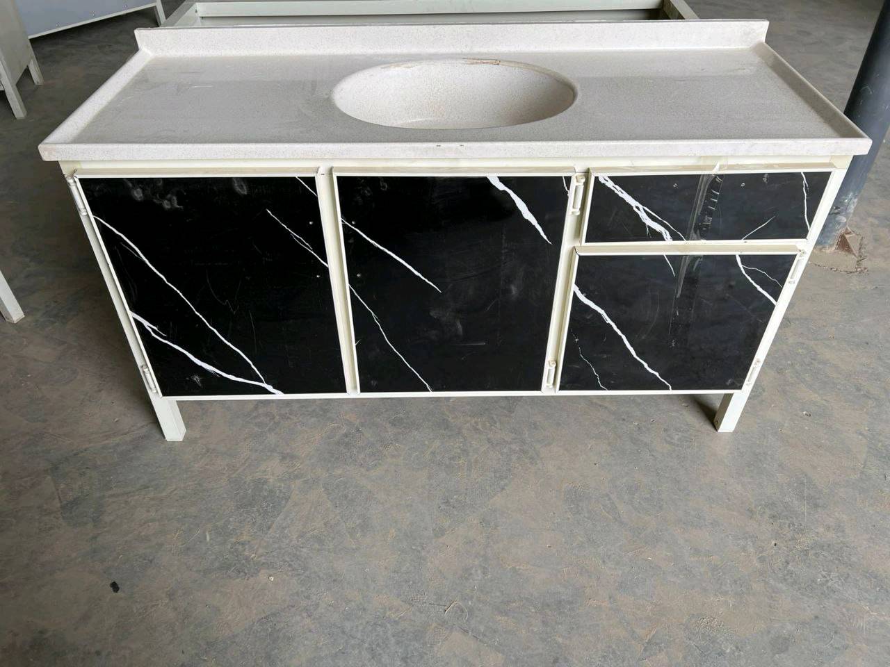 سنك  متر ونص

السعر 165

توصيل مجاني بغداد 


فلوجه كرمه صقلاوية عامريه مجاني 


بابل ديوانيه  نجف كربلاء  10

رمادي 15 


بعقوبه واسط  صلاح الدين توصيل 25

ناصريه  ميسان سماوه 30

بصره 35